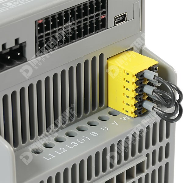 Photo of Bosch Rexroth EFC5610 2.2kW 400V 3ph AC Inverter Drive, DBr, STO, C3 EMC