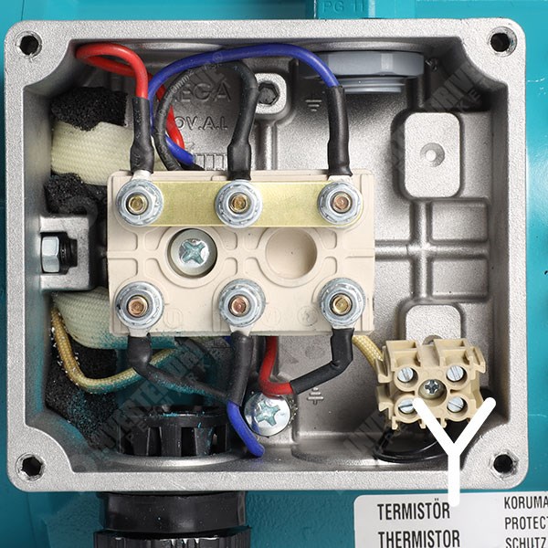 Photo of Brook Crompton Series 30 IE3 1.5kW Three Phase Motor 230V/400V 2P 90S Frame B3