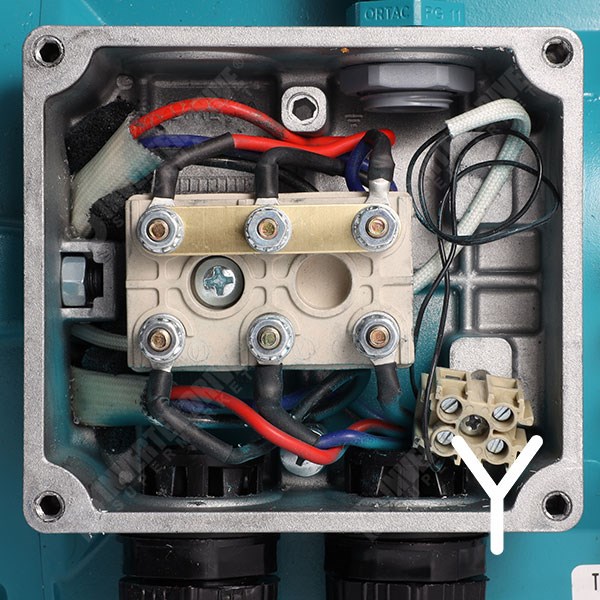 Photo of Brook Crompton Series 30 IE3 4kW Three Phase Motor 400V 4 Pole 112 Frame B3