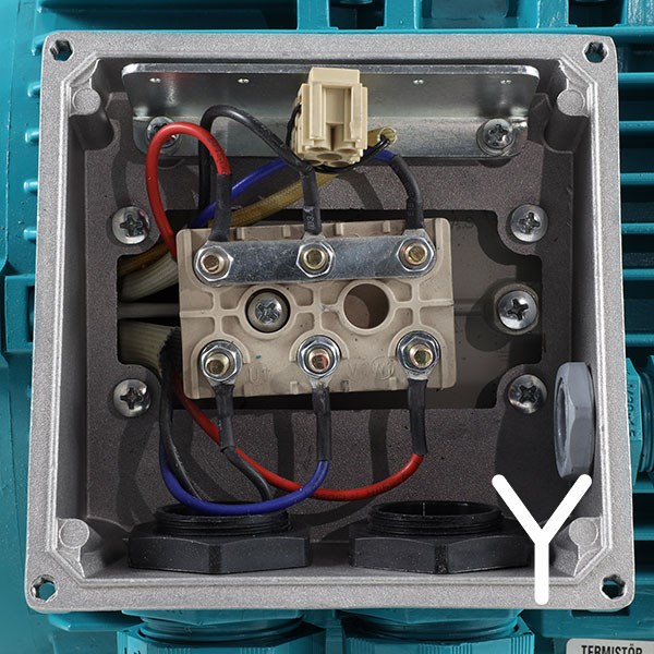Photo of Brook Crompton Series 30 IE3 5.5kW Three Phase Motor 400V 4 Pole 132S Frame B14