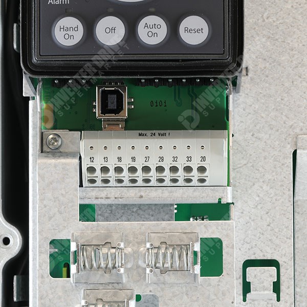 Photo of Danfoss FC 102 HVAC IP55 1.5kW 400V 3ph AC Inverter Drive, HMI, C2 EMC