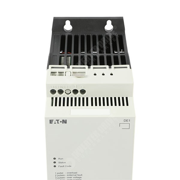Photo of Eaton DE11 2.2kW 230V 1ph to 3ph AC Inverter Drive, C1 EMC