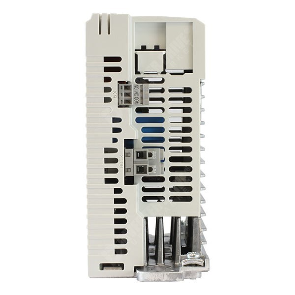 Photo of Lenze i510 IP20 0.37kW 230V 1ph to 3ph AC Inverter Drive, HMI, C2 EMC