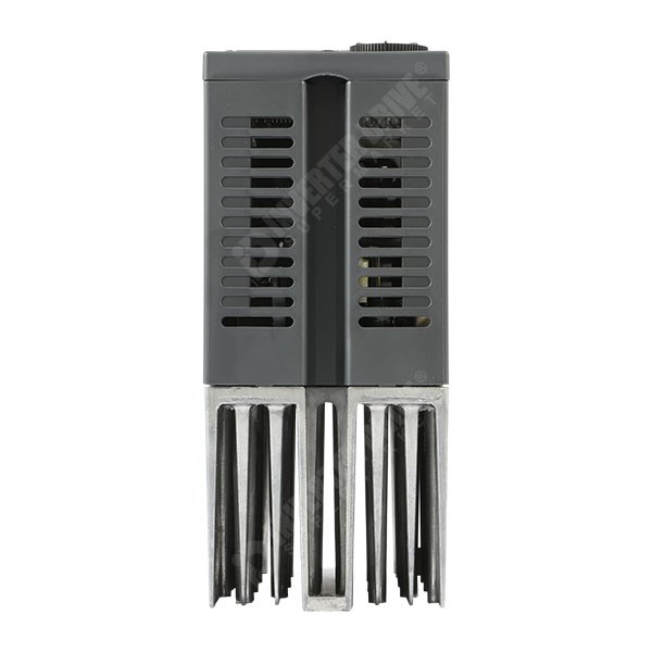 Photo of Mitsubishi D720S IP20 0.75kW 230V 1ph to 3ph AC Inverter Drive, E8 Version