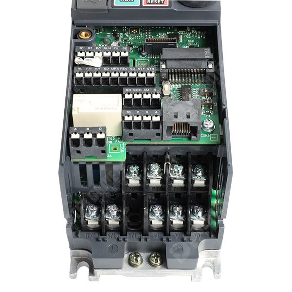 Photo of Mitsubishi E820S IP20 0.18kW 230V 1ph to 3ph AC Inverter, STO, Unfiltered