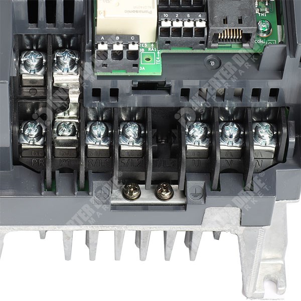 Photo of Mitsubishi E820S IP20 2.2kW 230V 1ph to 3ph AC Inverter, DBr, STO, Unfiltered
