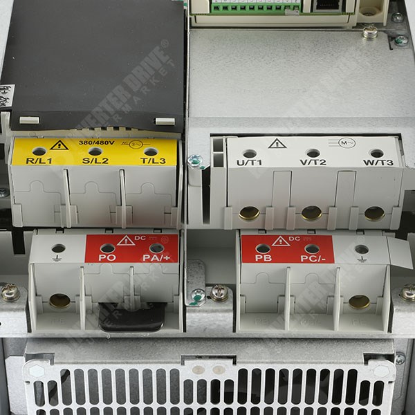 Photo of Schneider Altivar 71 22kW 400V 3ph AC Inverter Drive, C3 EMC