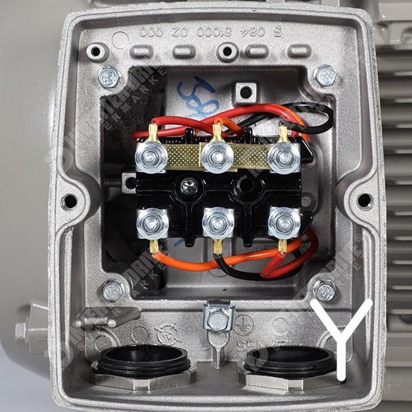 Photo of Innomotics Simotics GP IE3 4kW Three Phase Motor 400V/690V 2 Pole 112M Frame B3