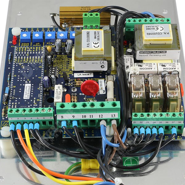 Photo of Sprint 800ER 8A 1Q 115V/230V 1ph AC to DC Enclosed