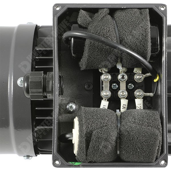 Photo of TEC - 230V Single Phase Motor 0.37kW (0.5HP) Cap Start 2P 71F Flange