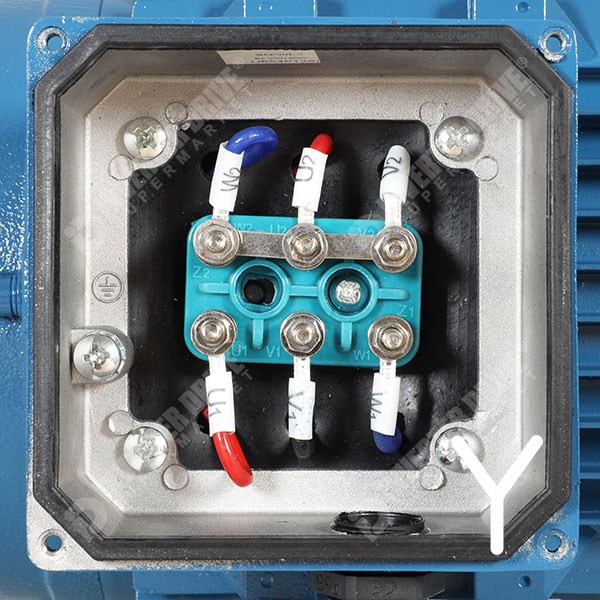 Photo of Universal IE3 2.2kW Aluminium Three Phase Motor 230V/400V 2 Pole 90L Frame B5
