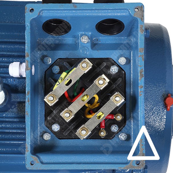 Photo of Universal IE3 11kW Cast Iron Three Phase Motor 400V/690V 4 Pole 160M Frame B3