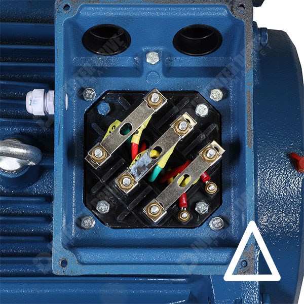 Photo of Universal IE3 22kW Cast Iron Three Phase Motor 400V/690V 4 Pole 180L Frame B35